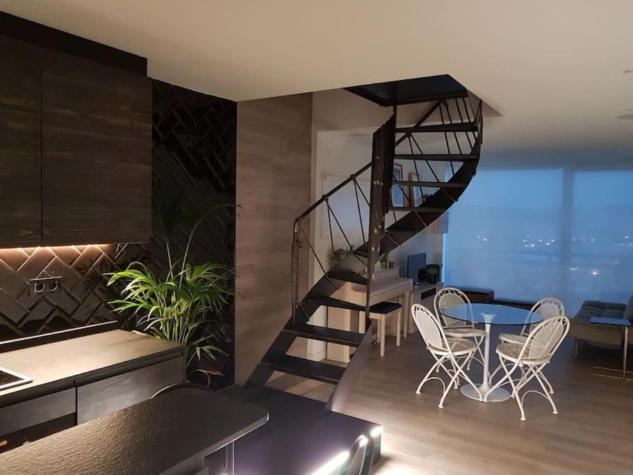 Terraza Y Piscina Con Vistas Espectaculares Al Mar Parking Cubierto Apartman San Vicente de la Barquera Kültér fotó