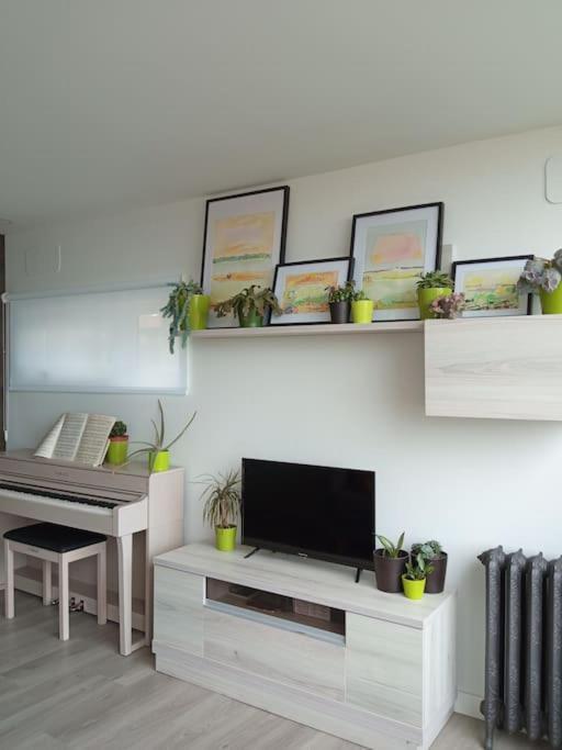 Terraza Y Piscina Con Vistas Espectaculares Al Mar Parking Cubierto Apartman San Vicente de la Barquera Kültér fotó